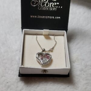 Beautiful  SILVER CHAIN AND HEART